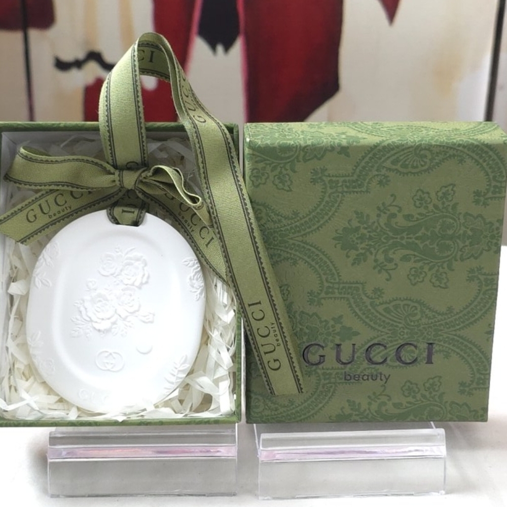 Gucci Aroma Stone w/Ribbon (NIB)